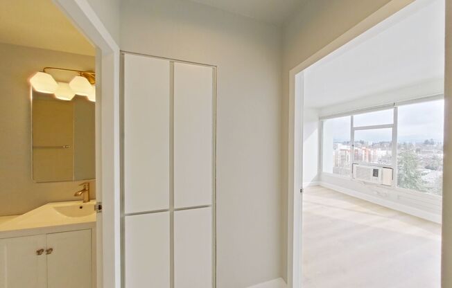 Remodeled 2 bedroom high rise