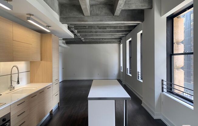 1 bed, 1 bath, 1,080 sqft, $3,371, Unit 710