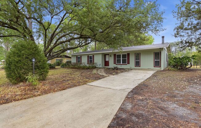 3 bedroom 2 bath house in Northwood Pines