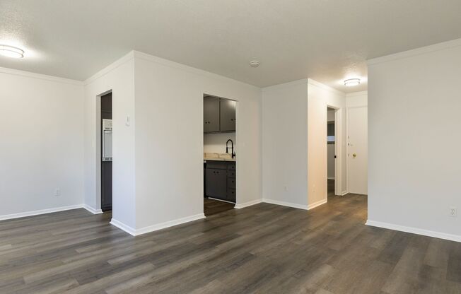 1 bed, 1 bath, 607 sqft, $1,725, Unit 703