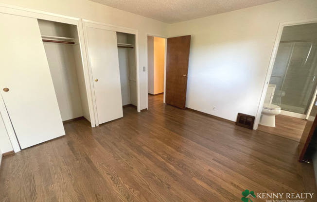 3 beds, 2 baths, $4,895