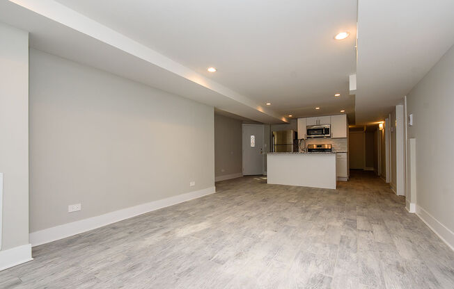 2536 N Kimball Ave, Chicago IL 102