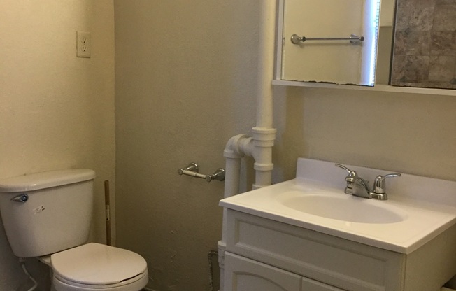 1845-47 N Humboldt Ave