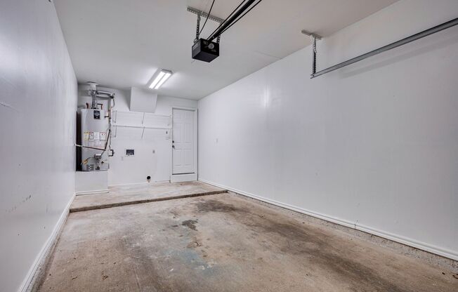2 beds, 2 baths, $1,650, Unit Unit 213