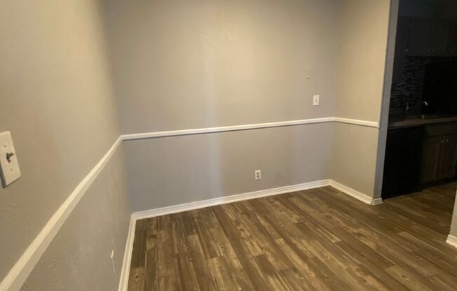1 bed, 1 bath, 700 sqft, $845, Unit 10A