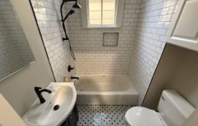 3340canal / 106-114 Norman C Francis
