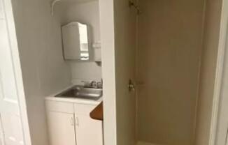 Studio, 1 bath, 411 sqft, $1,850, Unit 3B