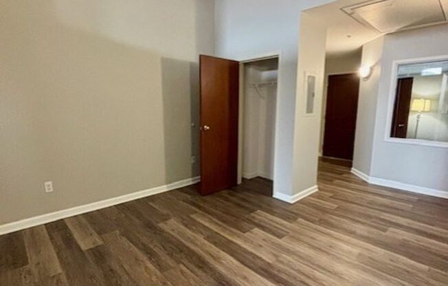 2 beds, 2 baths, 1,028 sqft, $1,499, Unit 406