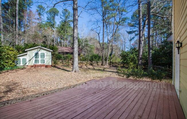 702 BUCKINGHAM RD
