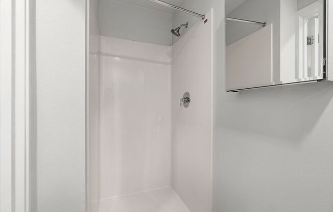 Studio, 1 bath, 190 sqft, $845