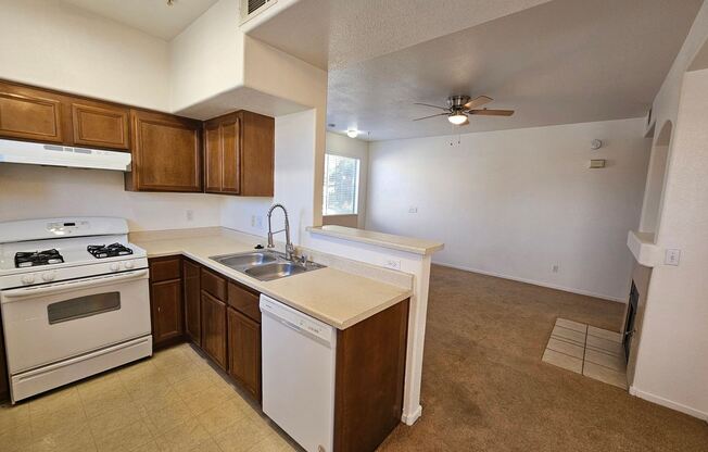 9050 W Warm Springs Road Unit 2042