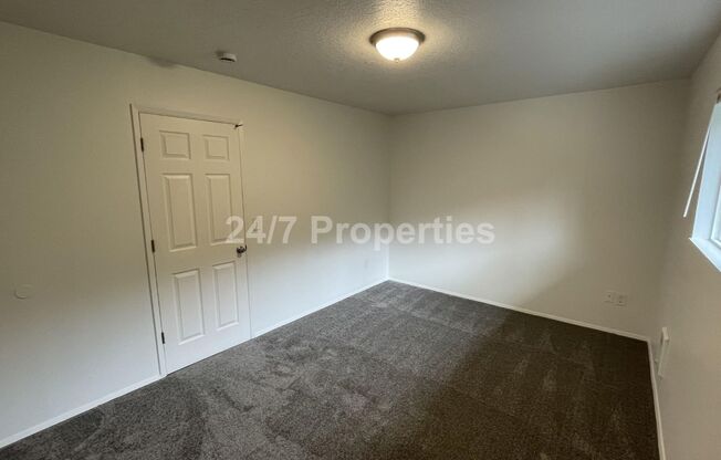 2 beds, 1 bath, $1,495, Unit 4124 Unit D