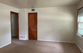 2 beds, 1 bath, $925