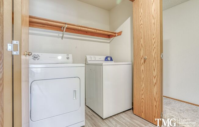 2 beds, 1 bath, 1,000 sqft, $1,525, Unit C04