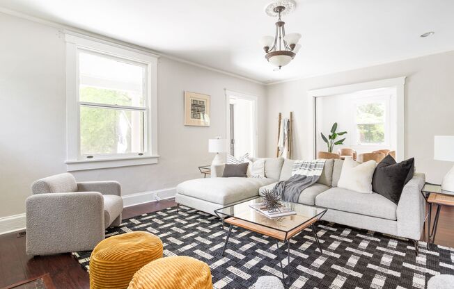 5 Bed 5 Bath in Atlanta - Prime Location! Beautiful Home in the Heart of Atlanta