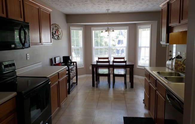 3 beds, 2 baths, $1,800