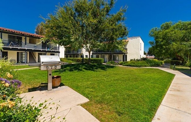 1 bed, 1 bath, 720 sqft, $2,300, Unit 79