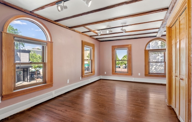 226 BUNKER HL ST