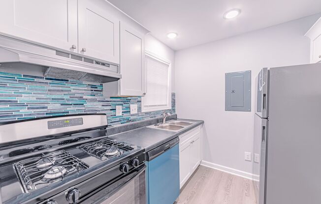 2 beds, 1.5 baths, 1,050 sqft, $1,550, Unit 15-2859