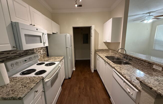 3 Bed/2 Bath, 1st Floor Condo in Crescent Place at Lake Lotus AVAILABLE APRIL 15th!