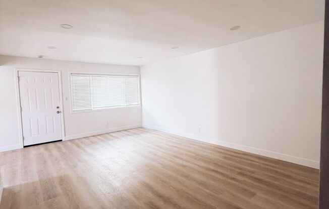2 beds, 1 bath, 825 sqft, $2,650, Unit C