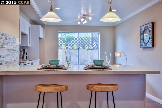 Gorgeous, Massive, 1BR/1BA, Fully Updated, 1000sqft+, A+++ Location, Parking Included