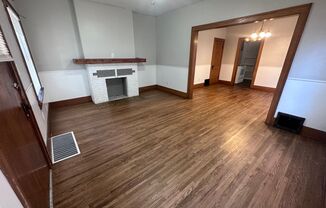 $750 - 2 bed 1 bath - Delightful and spacious duplex