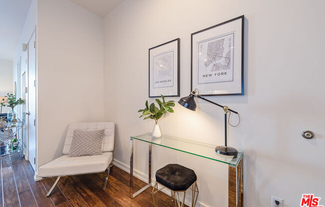 2 beds, 2 baths, 1,200 sqft, $3,900, Unit 1412