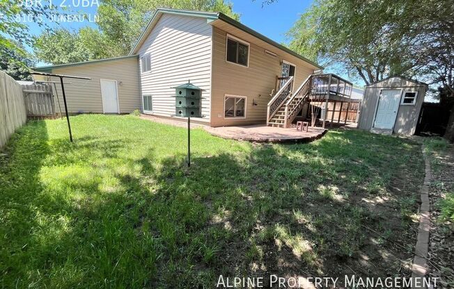 810 S JUNEAU LN