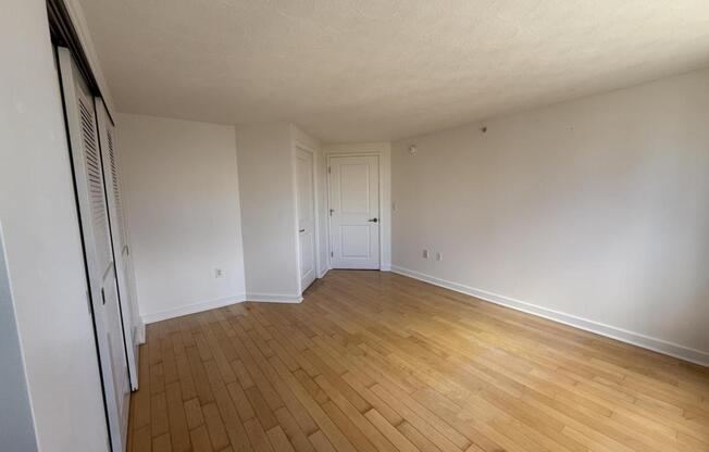 2 beds, 2 baths, 941 sqft, $3,590
