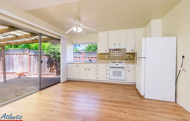 Lovely Cul-De-Sac Home | New Flooring & Paint