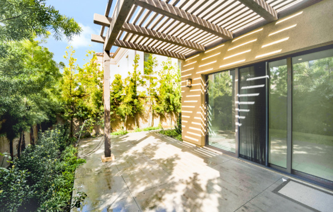 129 LOMITA