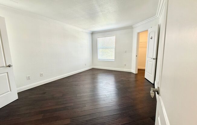 1 bed, 1 bath, $1,250, Unit # 2011