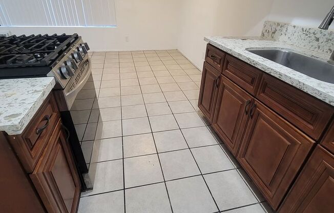 1 bed, 1 bath, 750 sqft, $1,845, Unit 02