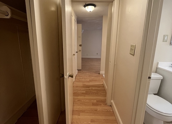 1 bed, 1 bath, 500 sqft, $2,200, Unit 15