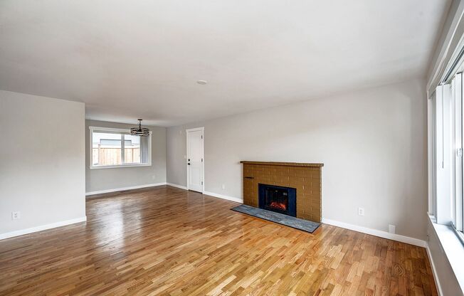 East Lynnwood Three Bed, 1 1/2 Bath Rambler