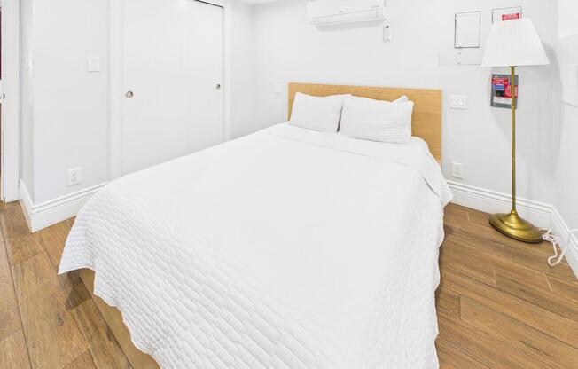 3 JARDINE PL