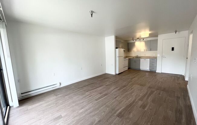 1 bed, 1 bath, 636 sqft, $1,625, Unit 226