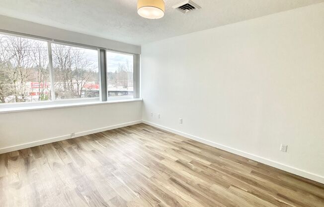 2 beds, 2 baths, 950 sqft, $1,675, Unit 302