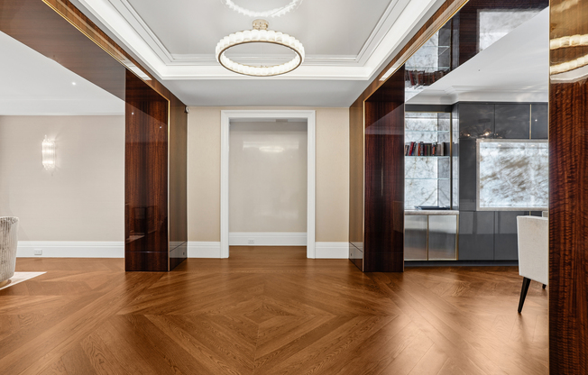 923 5 AVE