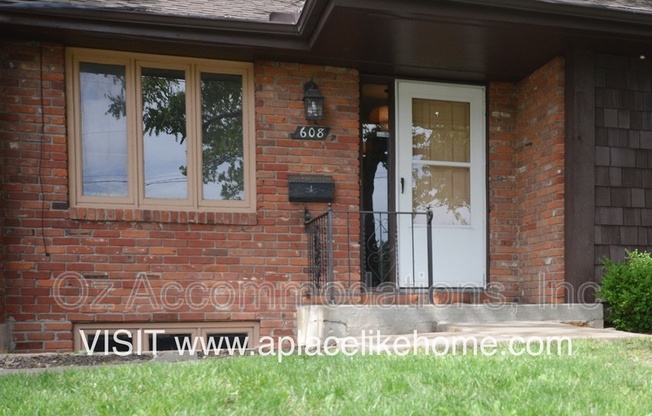 608 E 78 ST