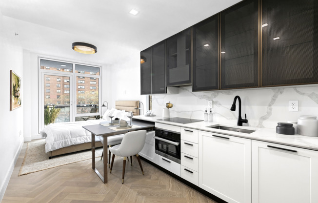 101 E 2 ST