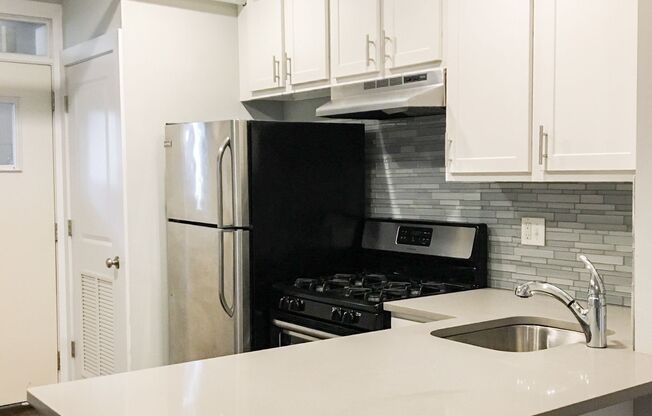 1 bed, 1 bath, 890 sqft, $1,895, Unit 5158-G