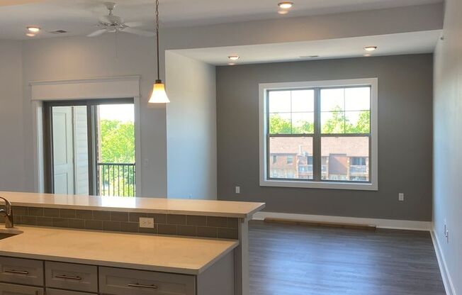 1 bed, 1 bath, 900 sqft, $2,250, Unit 0917