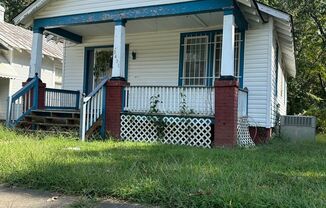 2 bedroom house with central ac/heat, laundry, nice back yard
