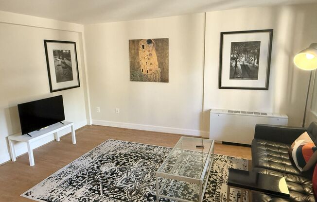 1 bed, 1 bath, 600 sqft, $2,923, Unit 0121