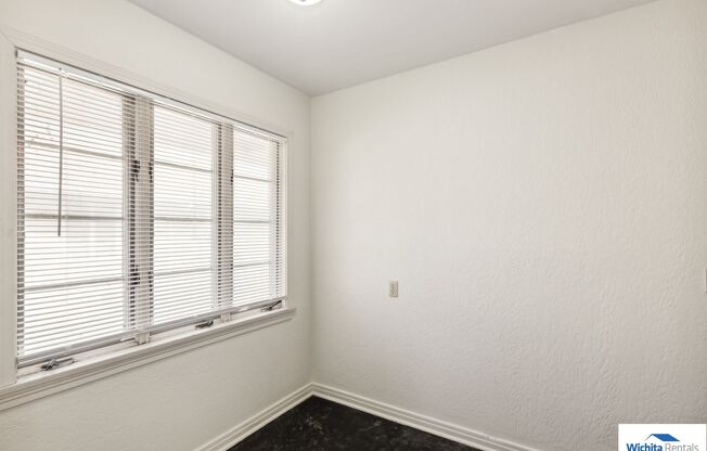 435 S. Oliver