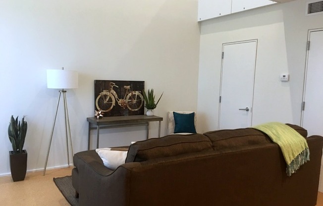1 bed, 1.5 baths, 954 sqft, $1,310.77, Unit 303