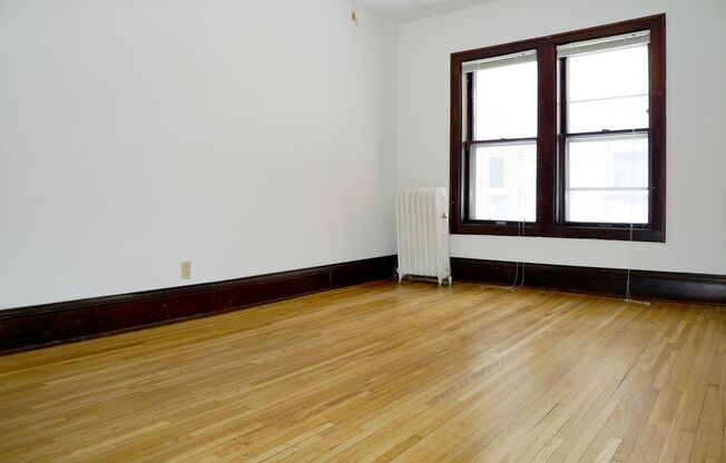 1 bed, 1 bath, 410 sqft, $910, Unit 3 - 05