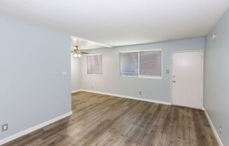 Completely Remodeled 1 bedroom 1 bath! Parking Space included, 1/2 off the 1st month of rent!